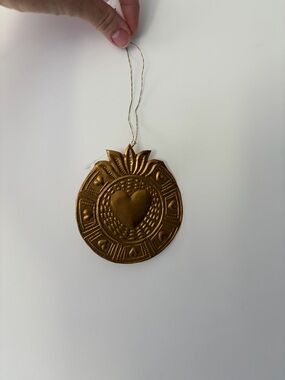 NWT Anthropologie Heart Medallion